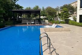 Swimming Pool Cleaning Maintenance In