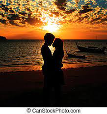 Felicidad y escena romántica de parejas amorosas. Sepia color de felicidad y escena romántica de parejas de amor. | CanStock