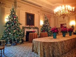 white house during christmas