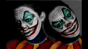 scary smiling clown makeup you