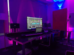 And are you looking for inspiration to create more innovative lighting setups? Aerotrax On Twitter The Studio Was Lit Today Quite Literally Hope You Guys Got Some Fresh Ideas For Your Own Productions Workshop Beatdesign Sounddesign Producing Music Studio Ableton Apelabs Aerotrax Hashtag Https T Co Gee7o2ncbw