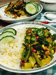 vegetarian thai curry on egg fried rice