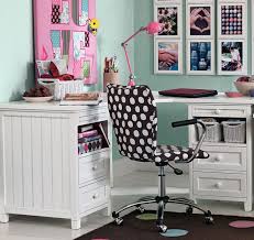 Because of its sleek and elegant design, it has been considered a style. 15 Chic Yet Functional Teen Girl S Workspaces Home Design Lover