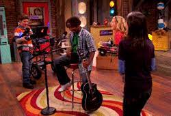 On the show, he played the keyboard in the icarly band, but the tv producer decided to get rid of the band. Normal S Boring Leon Thomas Iii Harper Icarly Saves Tv