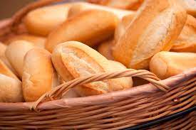 No hay aumento oficial, pero las panaderías ya subieron los precios | Radio  EME