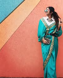 Beautiful and fashionable statement saree draping style. How To Style Your Sarees With Belts
