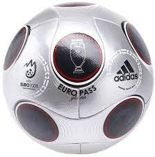 It took place in austria and switzerland (both hosting the tournament for the first time) from 7 to 29 june 2008. Match Ball Adidas Europass Gloria Omb Final Euro 2008 Vienna Amazon De Sport Freizeit