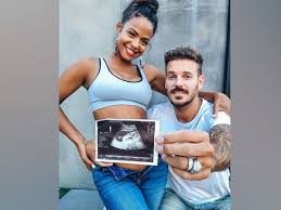 Christine marie flores (born september 26, 1981), better known as christina milian (/ˌmɪliˈɑːn/), is an american actress, singer and songwriter. Christina Milian Reveals She S Pregnant Entertainment