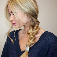 We show you french braid hairstyles that you'll love! 20 Stylish Side Braid Hairstyles For Long Hair