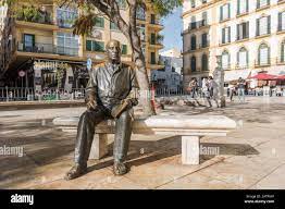 Málaga España. Pablo Picasso Bronze, en Plaza de la Merced (Plaza de la  Misericordia), Málaga, Andalucía, España Fotografía de stock - Alamy