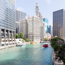 chicago architecture boat tour on the