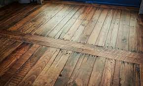 choose pallet wood floor over concrete