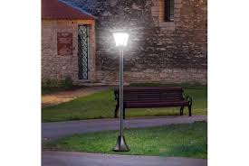 Outsunny Solar Powered Lamp Post Ip44