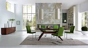 C'est pour ça qu'on vous propose une large gamme de chaises design aussi confortables que tendances ! Chaises De Salle A Manger Design Dans 8 Collections Glamour