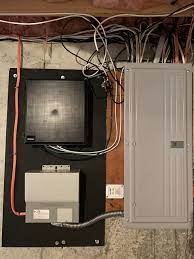 how does a transfer switch work for a