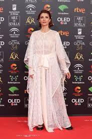 ˈnaʝwa ˈnimri ؛ مواليد 14 فبراير 1972) هي ممثلة ومغنية إسبانية. Loewe On Twitter Najwa Nimri Wears Loewess20 At The 34th Premiosgoya Styling By Carolina Badia Loewe