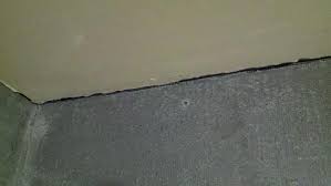 gap between cement board wall and