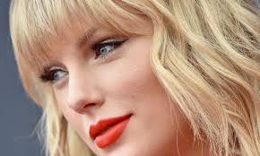 taylor swift and her favorite red lipsticks