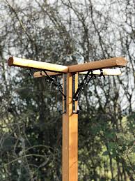 simply wood bird feeding station