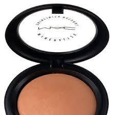 m a c mineralize skinfinish natural in