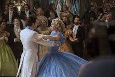 how-heavy-was-the-dress-in-cinderella