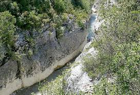 Résultat de recherche d'images pour "gorges de Toulourenc"