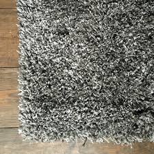 how to trim a rug