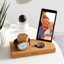 With a personalized shadow box, they can start collecting things on the same day that they move into their new place such as wine corks, bottle caps, cards, fortunes, or anything else they wish. 31 Best Housewarming Gifts For Men 2020 Cool Host Gifts For Men