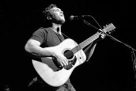 Phillip Phillips Completes The 2019 Grandstand Lineup Home