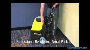 compact self contained carpet extractor