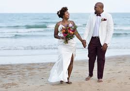 Beach Wedding With These Unique Ideas