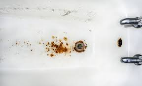 get rid of sink and bathtub rust stains