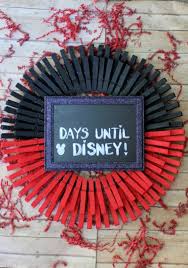Diy Disney Countdown Wreath Easy Dollar Store Craft