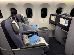 The dreamliner is coming to a carrier near you: Review United Airlines 787 9 Business Class Los Angeles To London Live And Let S Fly