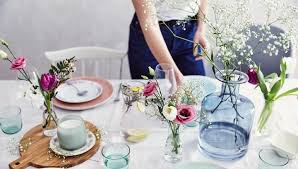 Не е необходимо да харчите цяло състояние за чинии и чаши, за да създадете елегантно изглеждаща маса. Idei Trapezariya Ikea Blgariya