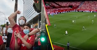 Aglomeraciones fuera del estadio y afición digital: Lo que no se vio del  Sevilla vs Betis