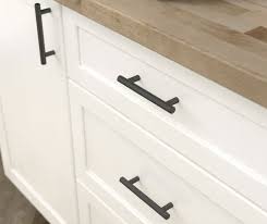 choosing the right cabinet hardware