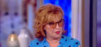 How to cut carre hair. What Happened To Joy Behar S Eyes Why She S Wearing Sunglasses