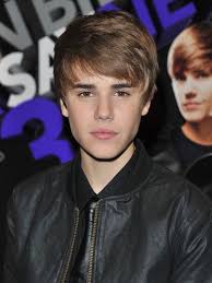 Let's study justin bieber haircuts in connection with the development of his career. Justin Bieber Haircut 20 Justin Bieber Celebrity Hairstyles From Past Years Atoz Hairstyles