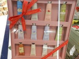 crabtree evelyn hand therapy gift sets