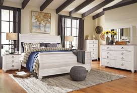 Willowton King Sleigh Bedroom Set By Ashley