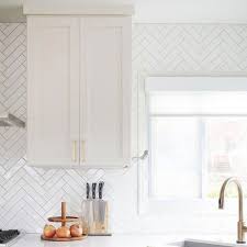 How to do a backsplash with pictures wikihow. How To Choose The Best Grout Colors For White Subway Tiles