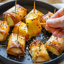 baked feta bites in phyllo pastry