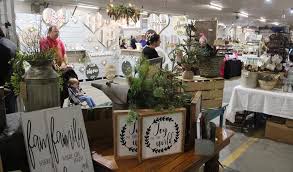 8 flea market booth tips shipshewana