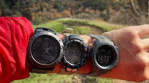 8 best hiking and backng watches