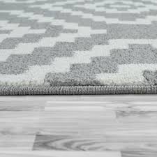 Bei den einzelnen teppichen wählen sie zuerst zwischen ganzflächig oder einem teppich mit kettelung. Ethno Teppich Grau Weiss Wohnzimmer Weich Kaufland De