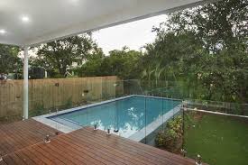how much does glass pool fencing cost