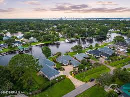 jacksonville waterfront homes