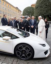 Pope francis has used his angelus prayer on the solemnity of the epiphany to appeal for peace in the central african republic (car). Pope Francis Sticks With Popemobile Instead Of 200k Lamborghini Abc News