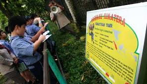 Inilah sarana yang menjadikan pengunjung yang datang ke kebun binatang diberikan akses untuk berfoto bersama binatang. Kebun Binatang Surabaya Terkejam Di Dunia Kenapa Nasional Tempo Co